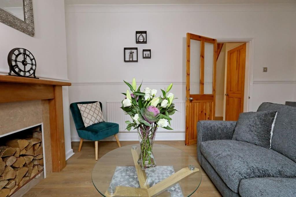 Apartment Convenient & 2-bed House Norwich