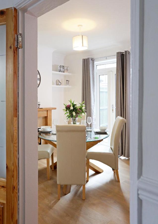 Convenient & 2-bed House Apartment *